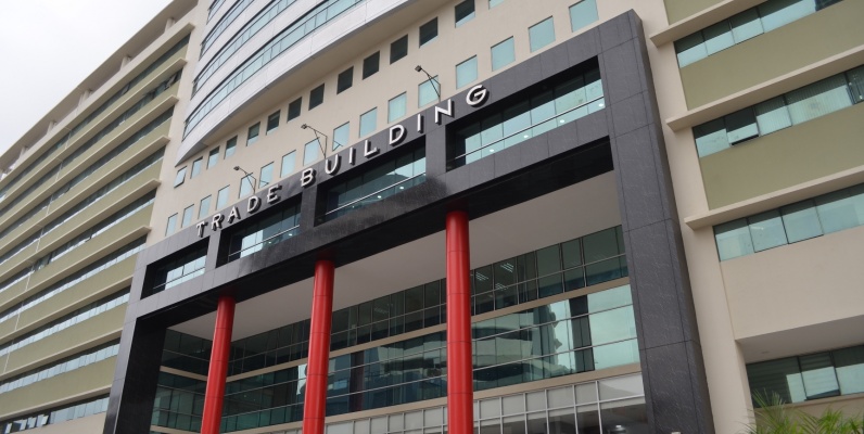 Oficina en alquiler en Edificio Trade Building sector Norte GeoBienes - Oficina en alquiler en Edificio Trade Building sector Norte - Plusvalia Guayaquil Casas de venta y alquiler Inmobiliaria Ecuador