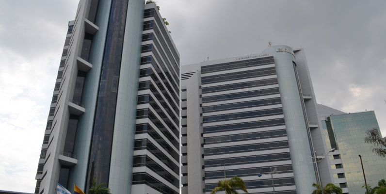 GeoBienes - Oficina en alquiler en Edificio World Trade Center sector Norte - Plusvalia Guayaquil Casas de venta y alquiler Inmobiliaria Ecuador