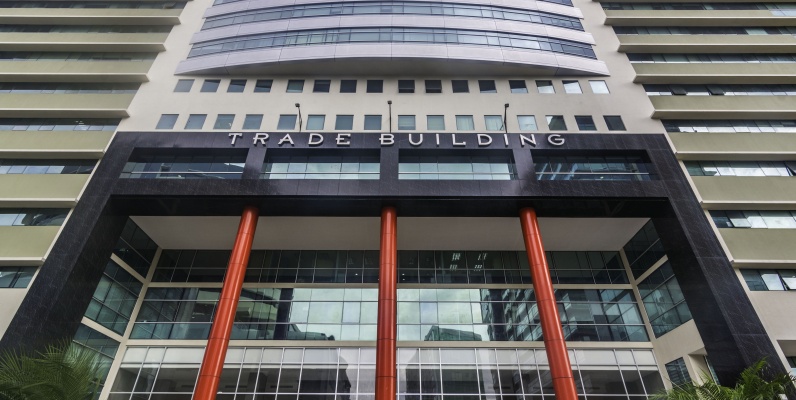 Oficina en alquiler en el Edif. Trade Building GeoBienes - Oficina en alquiler en el Edif. Trade Building - Plusvalia Guayaquil Casas de venta y alquiler Inmobiliaria Ecuador