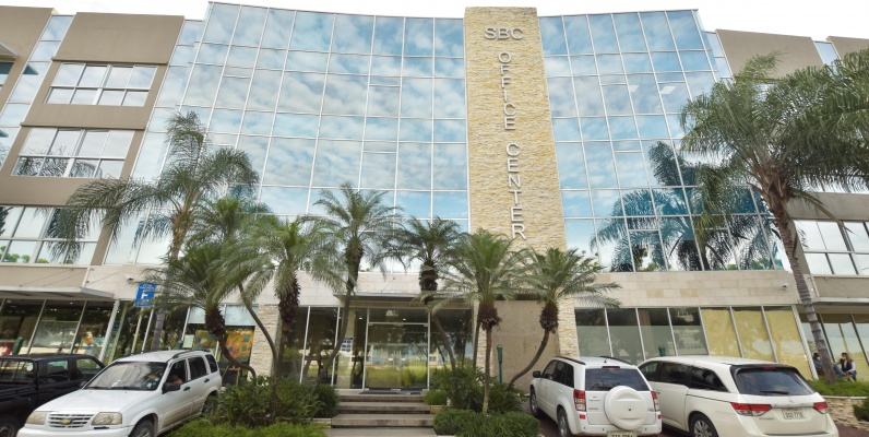 Oficina en alquiler en el Edificio SBC Office Center, Vía Samborondón GeoBienes - Oficina en alquiler en el Edificio SBC Office Center, Vía Samborondón - Plusvalia Guayaquil Casas de venta y alquiler Inmobiliaria Ecuador