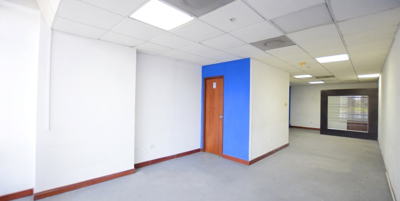 Oficina en alquiler en el Edificio World Trade Center, Norte de Guayaquil GeoBienes - Oficina en alquiler en el Edificio World Trade Center, Norte de Guayaquil - Plusvalia Guayaquil Casas de venta y alquiler Inmobiliaria Ecuador