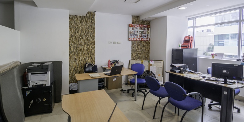 Oficina en alquiler en el Hotel Sonesta, Norte de Guayaquil GeoBienes - Oficina en alquiler en el Hotel Sonesta, Norte de Guayaquil - Plusvalia Guayaquil Casas de venta y alquiler Inmobiliaria Ecuador