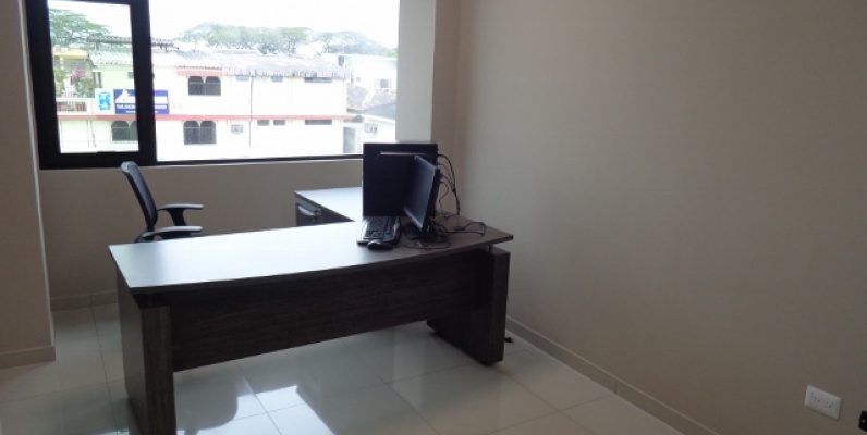 GeoBienes - Oficina en Alquiler en El Norte de Guayaquil, Sector Garzota - Plusvalia Guayaquil Casas de venta y alquiler Inmobiliaria Ecuador