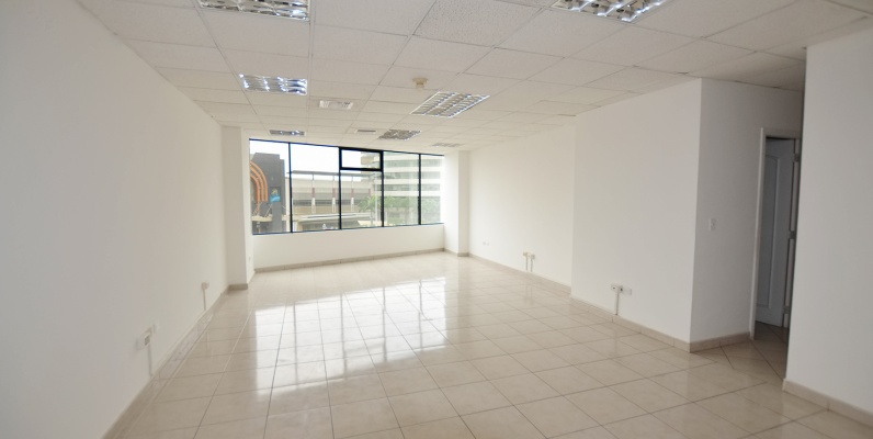 Oficina en alquiler en Executive Center sector norte de Guayaquil GeoBienes - Oficina en alquiler en Executive Center sector norte de Guayaquil - Plusvalia Guayaquil Casas de venta y alquiler Inmobiliaria Ecuador