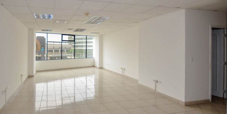 Oficina en alquiler en Executive Center sector norte de Guayaquil GeoBienes - Oficina en alquiler en Executive Center sector norte de Guayaquil - Plusvalia Guayaquil Casas de venta y alquiler Inmobiliaria Ecuador