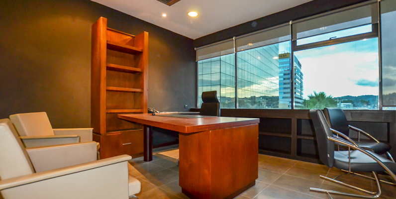 Oficina en alquiler en Kennedy sector norte de Guayaquil GeoBienes - Oficina en alquiler en Kennedy sector norte de Guayaquil - Plusvalia Guayaquil Casas de venta y alquiler Inmobiliaria Ecuador