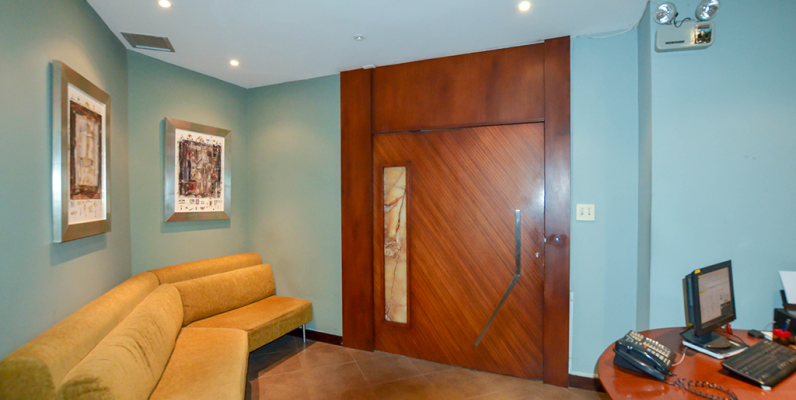 Oficina en alquiler en Kennedy sector norte de Guayaquil GeoBienes - Oficina en Venta en Kennedy sector norte de Guayaquil - Plusvalia Guayaquil Casas de venta y alquiler Inmobiliaria Ecuador