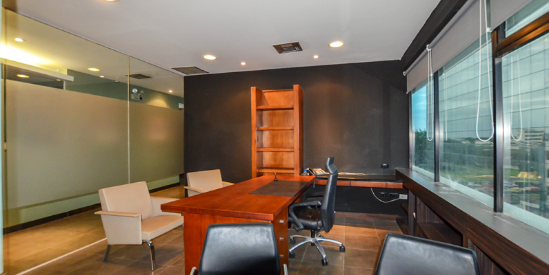 Oficina en alquiler en Kennedy sector norte de Guayaquil GeoBienes - Oficina en alquiler en Kennedy sector norte de Guayaquil - Plusvalia Guayaquil Casas de venta y alquiler Inmobiliaria Ecuador