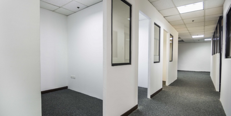 Oficina en alquiler en La Previsora centro de Guayaquil GeoBienes - Oficina en alquiler en La Previsora centro de Guayaquil - Plusvalia Guayaquil Casas de venta y alquiler Inmobiliaria Ecuador