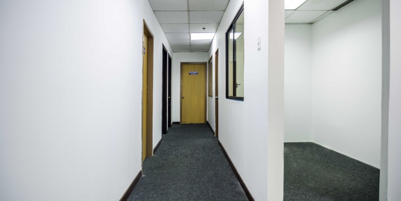 Oficina en alquiler en La Previsora centro de Guayaquil GeoBienes - Oficina en alquiler en La Previsora centro de Guayaquil - Plusvalia Guayaquil Casas de venta y alquiler Inmobiliaria Ecuador