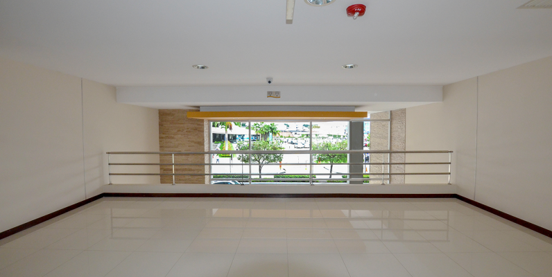 Oficina en alquiler en Parque Empresarial Colón sector norte de Guayaquil GeoBienes - Oficina en alquiler en Parque Empresarial Colón sector norte de Guayaquil - Plusvalia Guayaquil Casas de venta y alquiler Inmobiliaria Ecuador