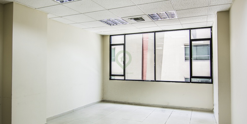 Oficina en alquiler en Professional Center norte de Guayaquil GeoBienes - Oficina en alquiler en Professional Center norte de Guayaquil - Plusvalia Guayaquil Casas de venta y alquiler Inmobiliaria Ecuador