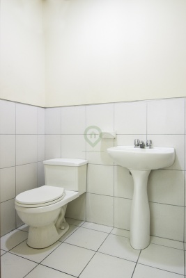 Oficina en alquiler en Professional Center norte de Guayaquil GeoBienes - Oficina en alquiler en Professional Center norte de Guayaquil - Plusvalia Guayaquil Casas de venta y alquiler Inmobiliaria Ecuador