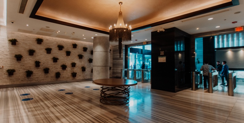 Oficina en alquiler en The Point, Puerto Santa Ana GeoBienes - Oficina en alquiler en The Point, Puerto Santa Ana - Plusvalia Guayaquil Casas de venta y alquiler Inmobiliaria Ecuador