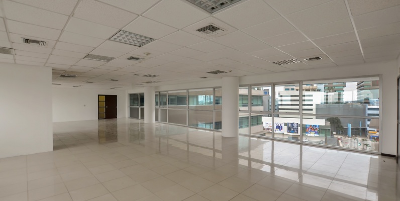 GeoBienes - Oficina en alquiler en Torres del Mall sector norte de Guayaquil - Plusvalia Guayaquil Casas de venta y alquiler Inmobiliaria Ecuador