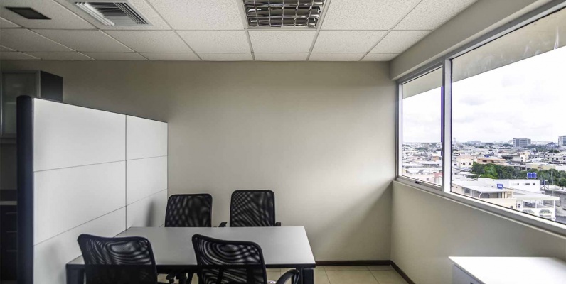 Oficina en Alquiler en Trade Building, Norte de Guayaquil GeoBienes - Oficina en Alquiler en Trade Building, Norte de Guayaquil - Plusvalia Guayaquil Casas de venta y alquiler Inmobiliaria Ecuador