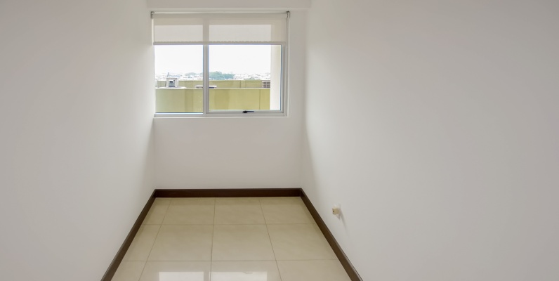 GeoBienes - Oficina en alquiler en Trade Building sector norte de Guayaquil - Plusvalia Guayaquil Casas de venta y alquiler Inmobiliaria Ecuador