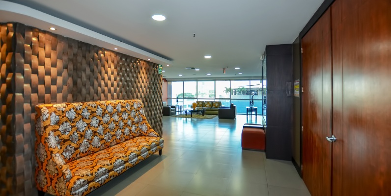 Oficina en alquiler en Trade Building sector norte de Guayaquil GeoBienes - Oficina en alquiler en Trade Building sector norte de Guayaquil - Plusvalia Guayaquil Casas de venta y alquiler Inmobiliaria Ecuador