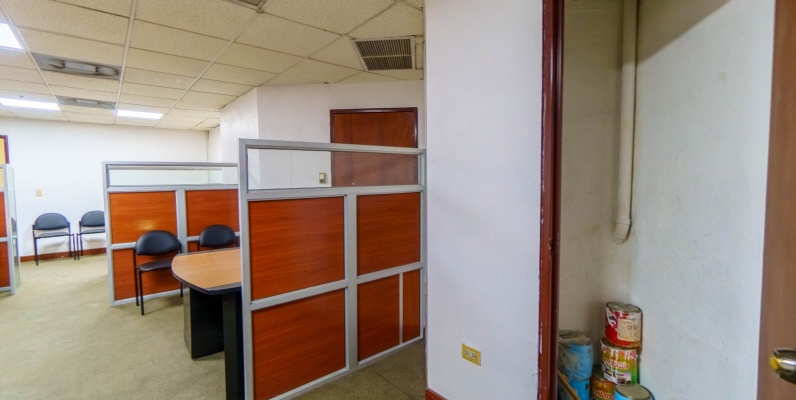 Oficina en alquiler en World Trade Center, Norte de Guayaquil GeoBienes - Oficina en alquiler en World Trade Center, Norte de Guayaquil - Plusvalia Guayaquil Casas de venta y alquiler Inmobiliaria Ecuador