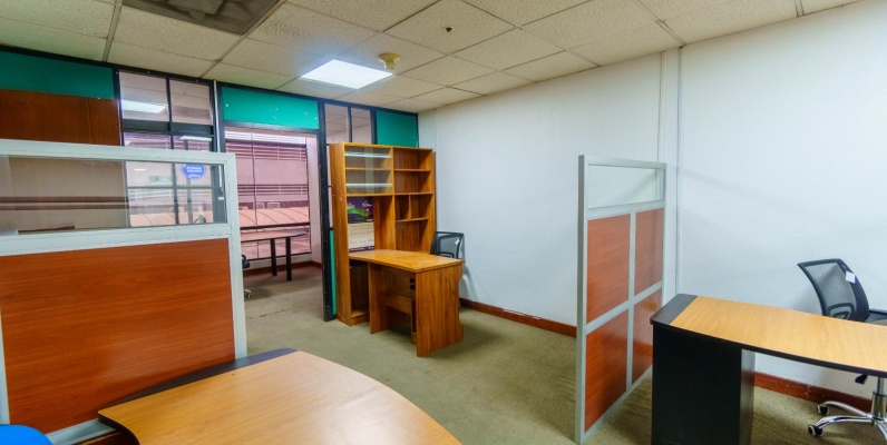 Oficina en alquiler en World Trade Center, Norte de Guayaquil GeoBienes - Oficina en alquiler en World Trade Center, Norte de Guayaquil - Plusvalia Guayaquil Casas de venta y alquiler Inmobiliaria Ecuador