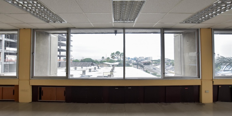 Oficina en alquiler ubicada en el Edificio Mecanos GeoBienes - Oficina en alquiler ubicada en el Edificio Mecanos - Plusvalia Guayaquil Casas de venta y alquiler Inmobiliaria Ecuador