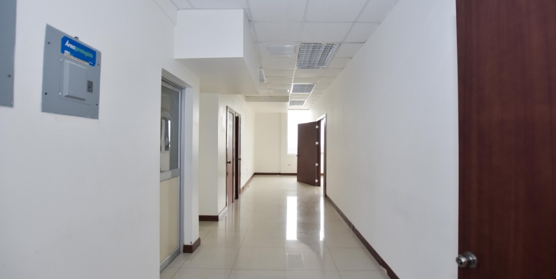 Oficina en alquiler ubicada en el Edificio Mecanos GeoBienes - Oficina en alquiler ubicada en el Edificio Mecanos - Plusvalia Guayaquil Casas de venta y alquiler Inmobiliaria Ecuador