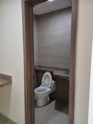 Oficina en alquiler ubicada en el Edificio Sky Building, Norte de Guayaquil GeoBienes - Oficina en alquiler ubicada en el Edificio Sky Building, Norte de Guayaquil - Plusvalia Guayaquil Casas de venta y alquiler Inmobiliaria Ecuador