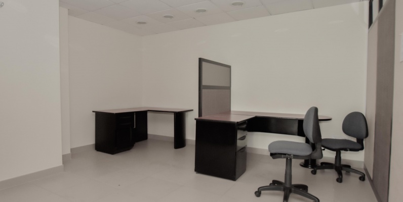 Oficina en alquiler ubicada en el Edificio World Trade Center GeoBienes - Oficina en alquiler ubicada en el Edificio World Trade Center - Plusvalia Guayaquil Casas de venta y alquiler Inmobiliaria Ecuador