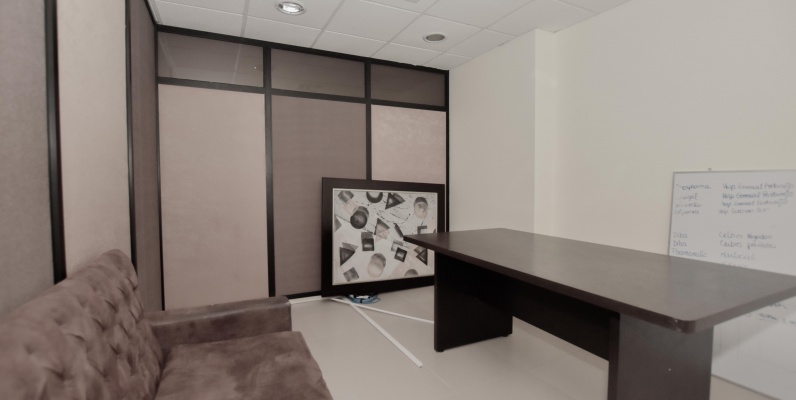 Oficina en alquiler ubicada en el Edificio World Trade Center GeoBienes - Oficina en alquiler ubicada en el Edificio World Trade Center - Plusvalia Guayaquil Casas de venta y alquiler Inmobiliaria Ecuador