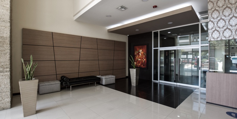 Oficina en alquiler ubicada en el Parque Empresarial Colón GeoBienes - Oficina en alquiler ubicada en el Parque Empresarial Colón - Plusvalia Guayaquil Casas de venta y alquiler Inmobiliaria Ecuador