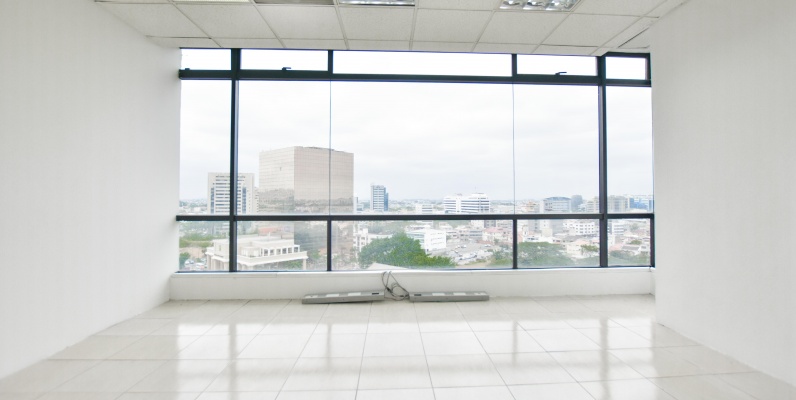 GeoBienes - Oficina en alquiler ubicada en el World Trade Center - Plusvalia Guayaquil Casas de venta y alquiler Inmobiliaria Ecuador