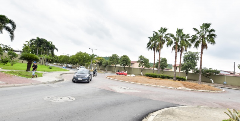 Oficina en alquiler ubicada en Metropolis II, Autopista Terminal Terrestre GeoBienes - Oficina en alquiler ubicada en Metropolis II, Autopista Terminal Terrestre - Plusvalia Guayaquil Casas de venta y alquiler Inmobiliaria Ecuador