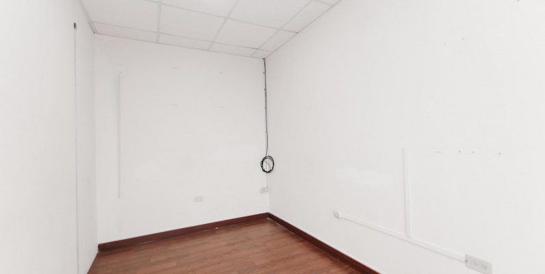 Oficina en alquiler ubicada en Samborondón Plaza, Samborondón GeoBienes - Oficina en alquiler ubicada en Samborondón Plaza, Samborondón - Plusvalia Guayaquil Casas de venta y alquiler Inmobiliaria Ecuador