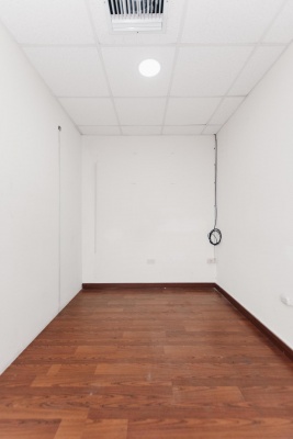 Oficina en alquiler ubicada en Samborondón Plaza, Samborondón GeoBienes - Oficina en alquiler ubicada en Samborondón Plaza, Samborondón - Plusvalia Guayaquil Casas de venta y alquiler Inmobiliaria Ecuador