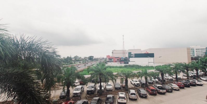 Oficina en alquiler ubicada en Samborondón Plaza, Samborondón GeoBienes - Oficina en alquiler ubicada en Samborondón Plaza, Samborondón - Plusvalia Guayaquil Casas de venta y alquiler Inmobiliaria Ecuador