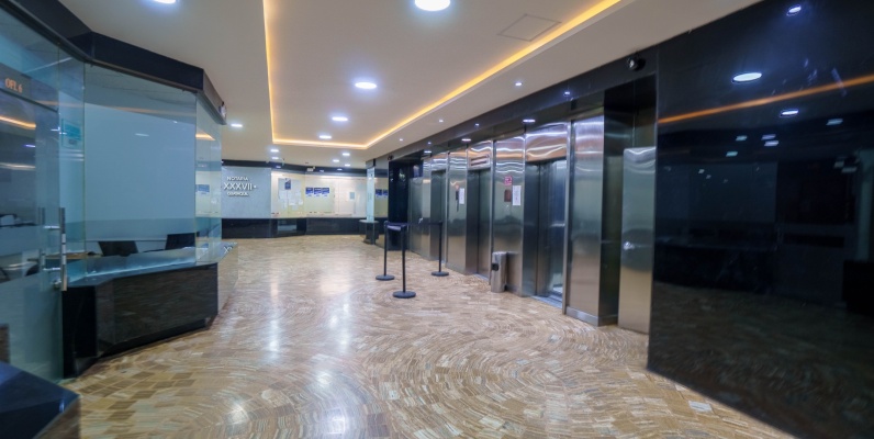 Oficina en alquiler ubicado en Edificio Induauto, Centro de Guayaquil GeoBienes - Oficina en alquiler ubicado en Edificio Induauto, Centro de Guayaquil - Plusvalia Guayaquil Casas de venta y alquiler Inmobiliaria Ecuador