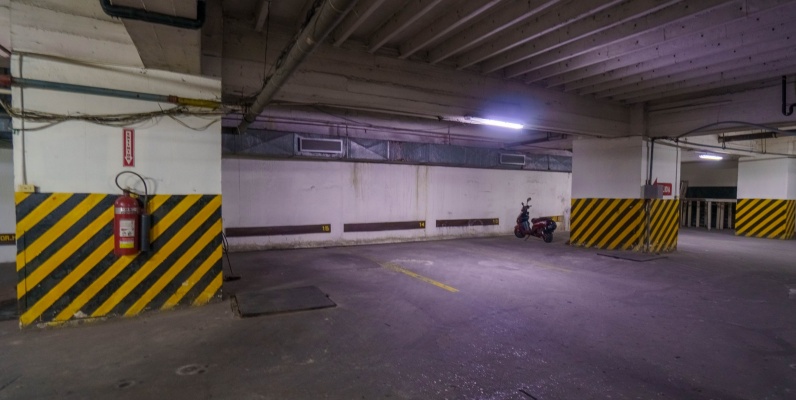 Oficina en alquiler ubicado en Edificio Induauto, Centro de Guayaquil GeoBienes - Oficina en alquiler ubicado en Edificio Induauto, Centro de Guayaquil - Plusvalia Guayaquil Casas de venta y alquiler Inmobiliaria Ecuador