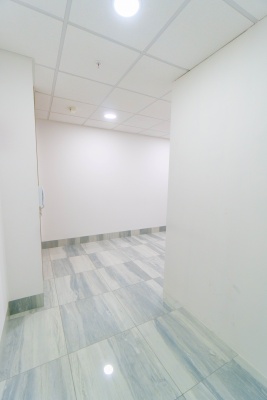 Oficina en alquiler ubicado en Edificio Platinum II, Vía Samborondón GeoBienes - Oficina en alquiler, Edificio Platinum II, Aurora, Av. Febres Cordero, Vía Samborondón - Daule - Plusvalia Guayaquil Casas de venta y alquiler Inmobiliaria Ecuador