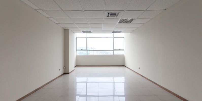 Oficina en alquiler ubicado en el Edificio Trade Building GeoBienes - Oficina en alquiler ubicado en el Edificio Trade Building - Plusvalia Guayaquil Casas de venta y alquiler Inmobiliaria Ecuador