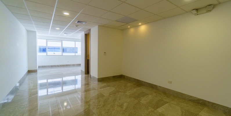 Oficina en alquiler ubicado en Platinum 1 GeoBienes - Oficina en alquiler ubicado en Platinum 1 - Plusvalia Guayaquil Casas de venta y alquiler Inmobiliaria Ecuador