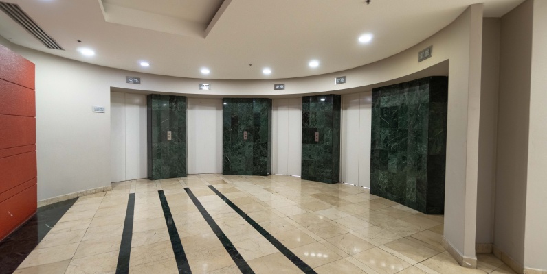 Oficina en alquiler World Trade Center, Kennedy, Guayaquil GeoBienes - Oficina en alquiler World Trade Center, Kennedy, Guayaquil - Plusvalia Guayaquil Casas de venta y alquiler Inmobiliaria Ecuador