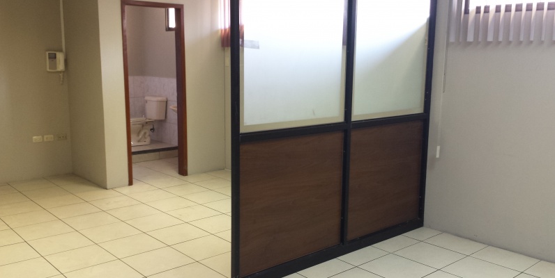 Oficina en Kennedy Nueva en alquiler GeoBienes - Kennedy alquilo oficina nueva - Plusvalia Guayaquil Casas de venta y alquiler Inmobiliaria Ecuador