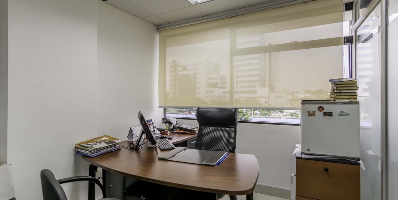 Oficina en venta Edificio Atlantis, Norte de Guayaquil GeoBienes - Oficina en venta en el Edificio Atlantis, Norte de Guayaquil - Plusvalia Guayaquil Casas de venta y alquiler Inmobiliaria Ecuador
