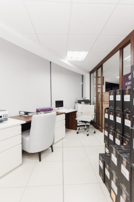 Oficina en venta Edificio Emporium, Pto. Santa Ana, centro de Guayaquil GeoBienes - Oficina en venta Edificio Emporium, Pto. Santa Ana, centro de Guayaquil - Plusvalia Guayaquil Casas de venta y alquiler Inmobiliaria Ecuador