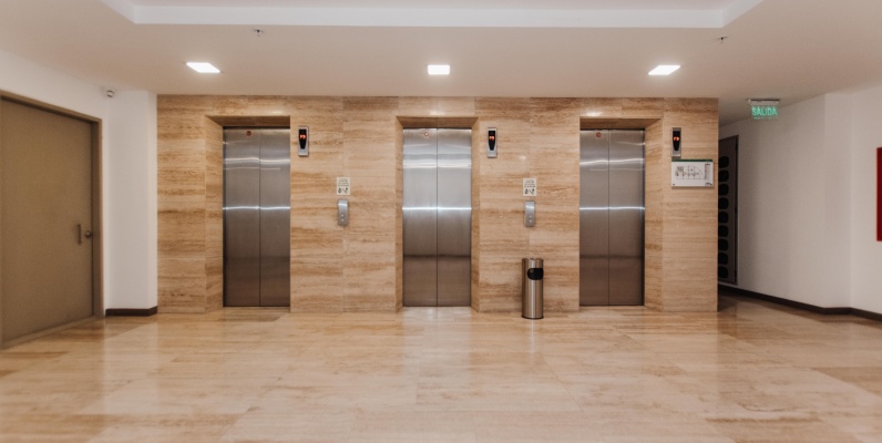 Oficina en venta Edificio Emporium, Pto. Santa Ana, centro de Guayaquil GeoBienes - Oficina en venta Edificio Emporium, Pto. Santa Ana, centro de Guayaquil - Plusvalia Guayaquil Casas de venta y alquiler Inmobiliaria Ecuador