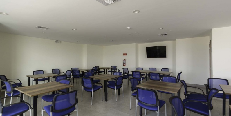 Oficina en venta Edificio Marriot, Vía Samborondón GeoBienes - Oficina en venta Edificio Los Arcos Plaza, Vía Samborondón - Plusvalia Guayaquil Casas de venta y alquiler Inmobiliaria Ecuador
