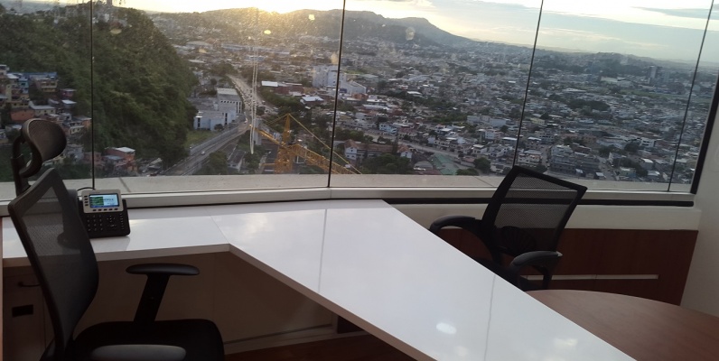 GeoBienes - Oficina en venta Edificio The Point Guayaquil - Plusvalia Guayaquil Casas de venta y alquiler Inmobiliaria Ecuador
