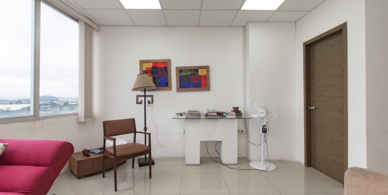 Oficina en venta en Centro Empresarial River Plaza, av. Leon Febres Cordero, vía Aurora GeoBienes - Oficina en venta en Centro Empresarial River Plaza, av. Leon Febres Cordero, vía Aurora - Plusvalia Guayaquil Casas de venta y alquiler Inmobiliaria Ecuador