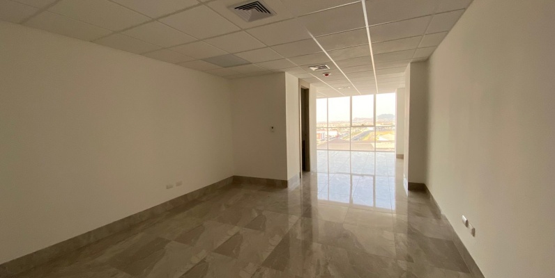 GeoBienes - Oficina en venta en Edificio Platinum Business Center - Plusvalia Guayaquil Casas de venta y alquiler Inmobiliaria Ecuador