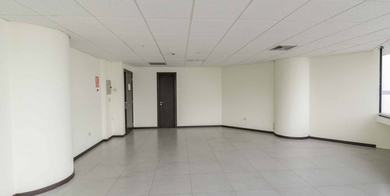 Oficina en Venta en Edificio The Point, Puerto Santa Ana, Guayaquil GeoBienes - Oficina en Venta en Edificio The Point, Puerto Santa Ana, Guayaquil - Plusvalia Guayaquil Casas de venta y alquiler Inmobiliaria Ecuador